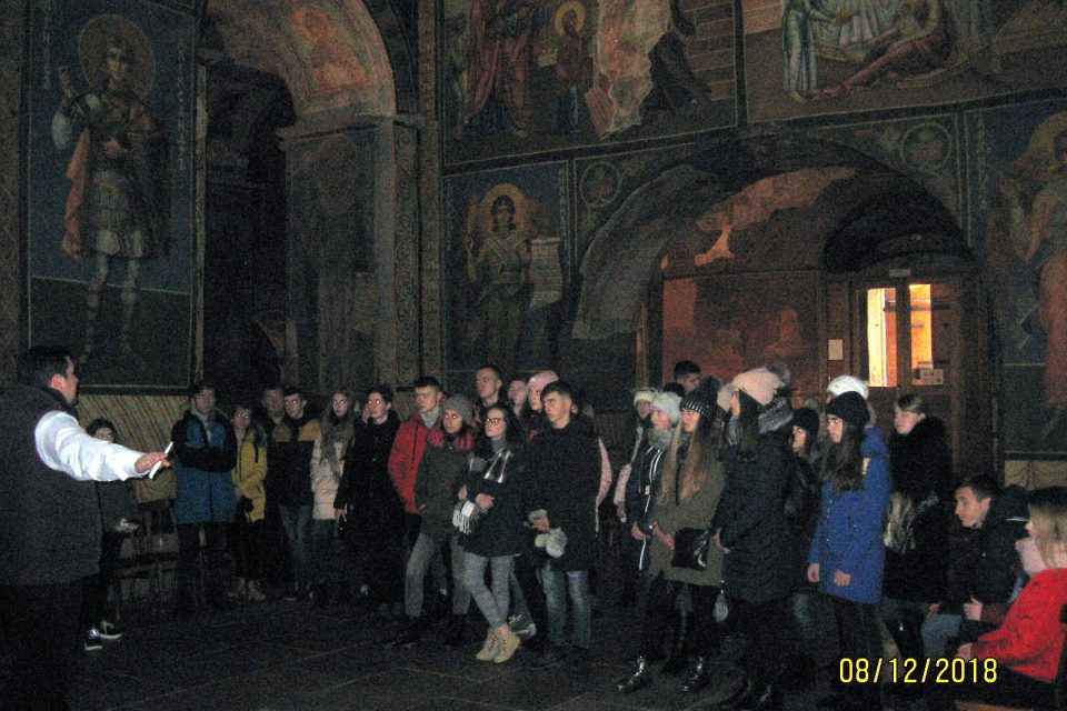 У Кирилівській церкві