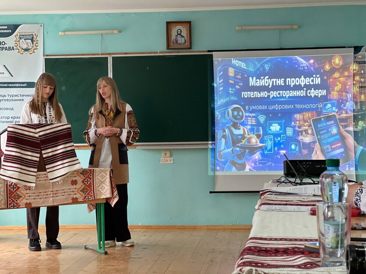 photo_5364032605449296733_w