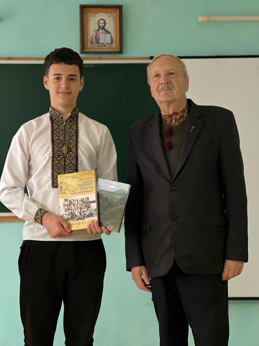 photo_5364032605449296976_w