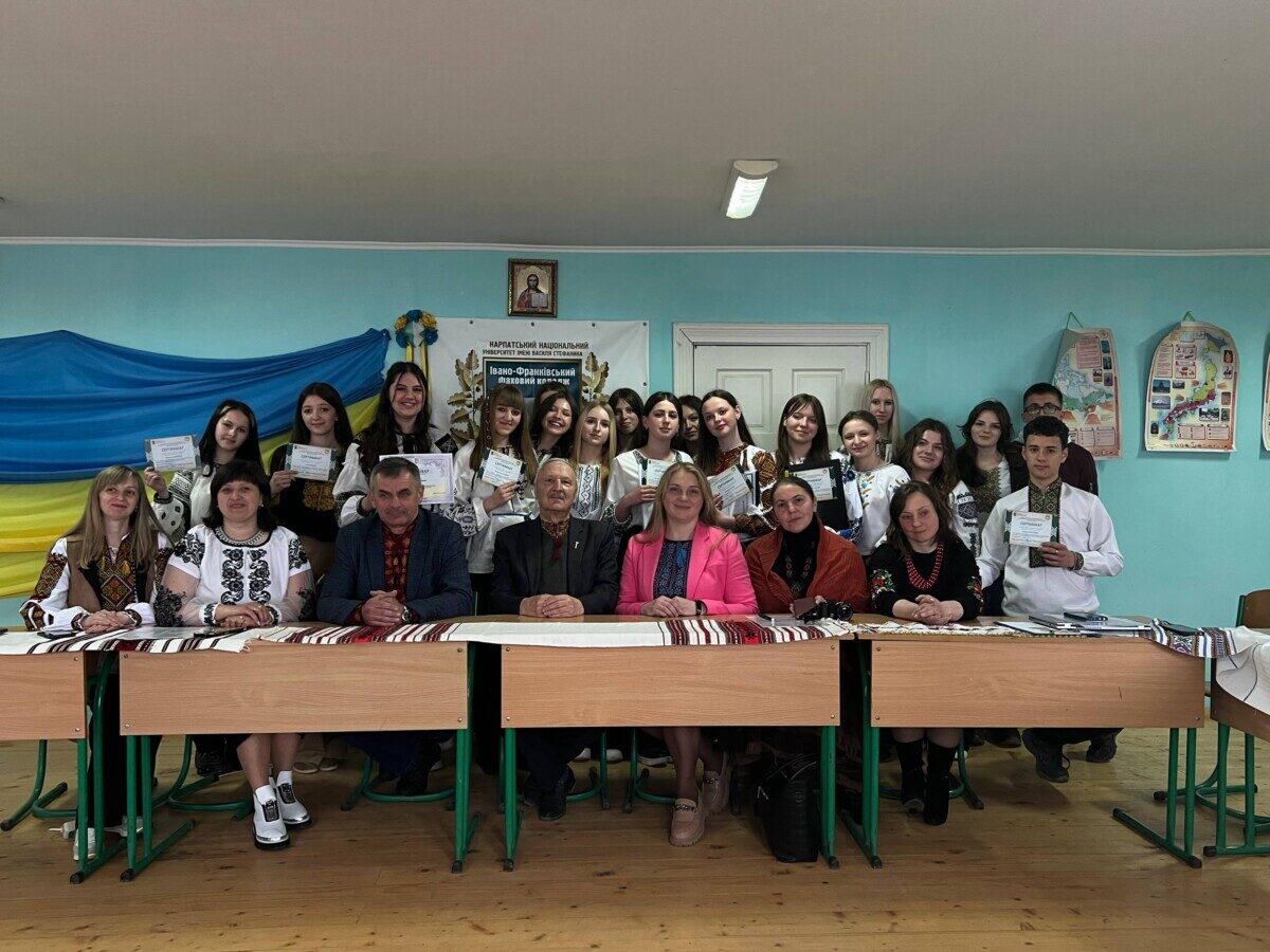 photo_5364032605449296987_w